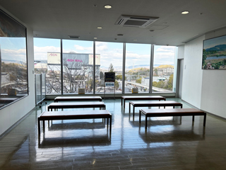 ホールエントランス